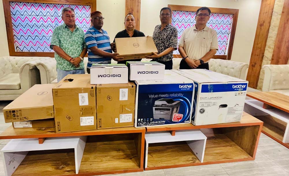 वीरगंज महानगरलाई सूर्या नेपालद्वारा उपकरण सहयोग