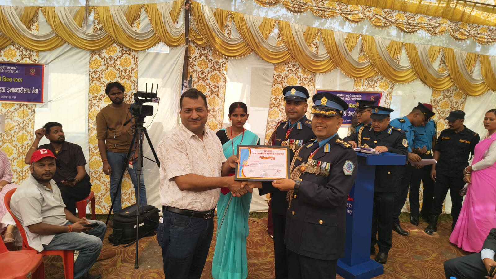 ७० औं प्रहरी दिवस पर्सामा धूमधामका साथ मनाइयो नागरिक–प्रहरी सहकार्यलाई बलियो बनाउने प्रतिबद्धता