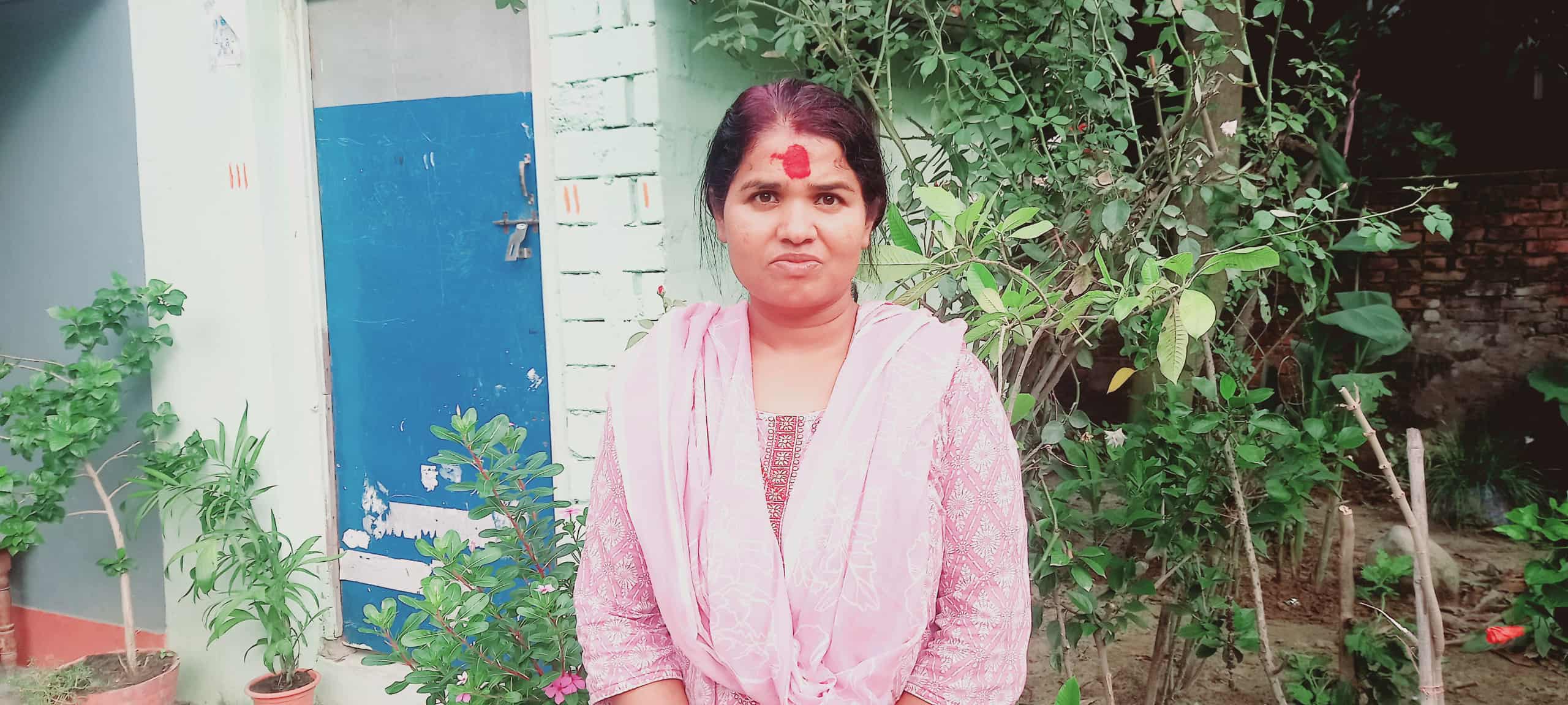 पुर्व मन्त्रीको बास जनताको घरमा