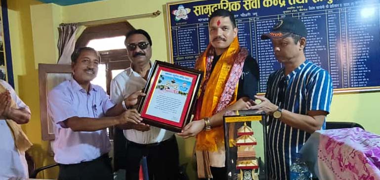 वडा प्रहरी कार्यालय बिर्ताका प्रमुख चौलागाईको बिदाइ