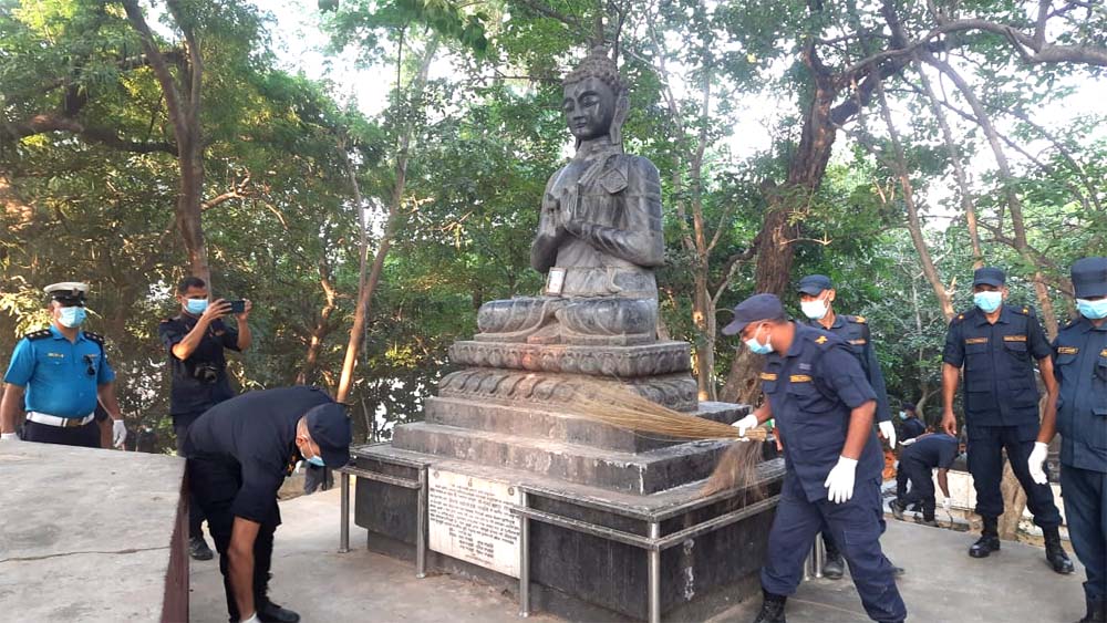 ७०औं प्रहरी दिवसको अवसरमा सरसफाई कार्यक्रम
